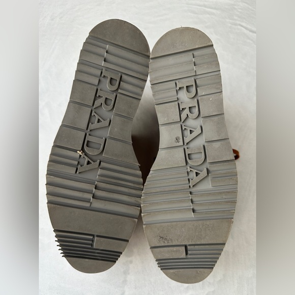 Prada platform shoes - mint condition - Picture 3 of 4